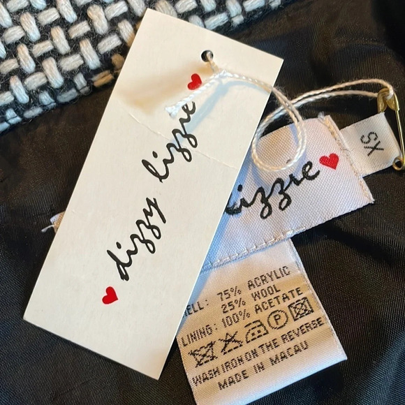 Dizzy Lizzie NWT women’s black and white jacket size XS - Picture 10 of 11